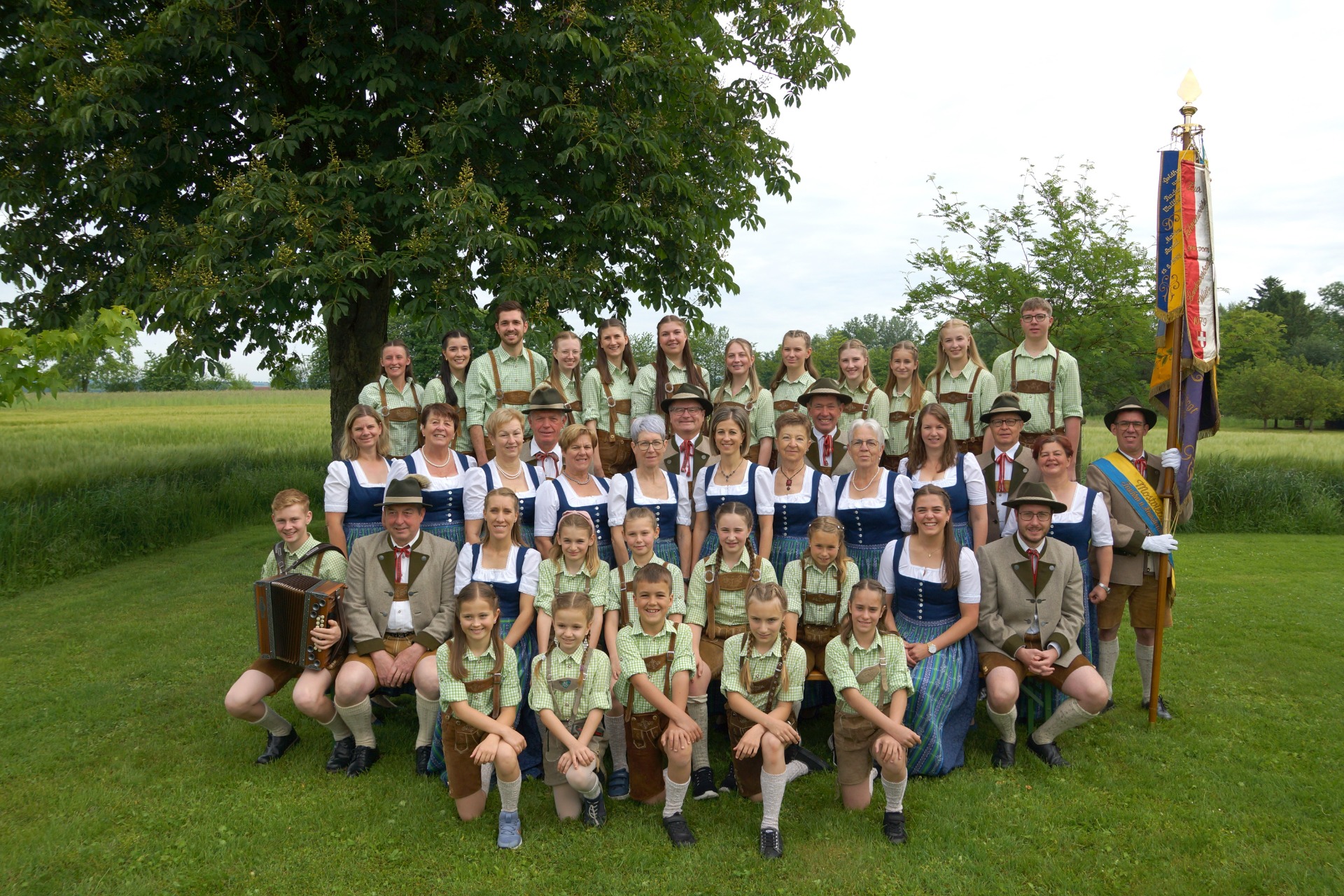 Schuhplattler- und Trachtenverein
